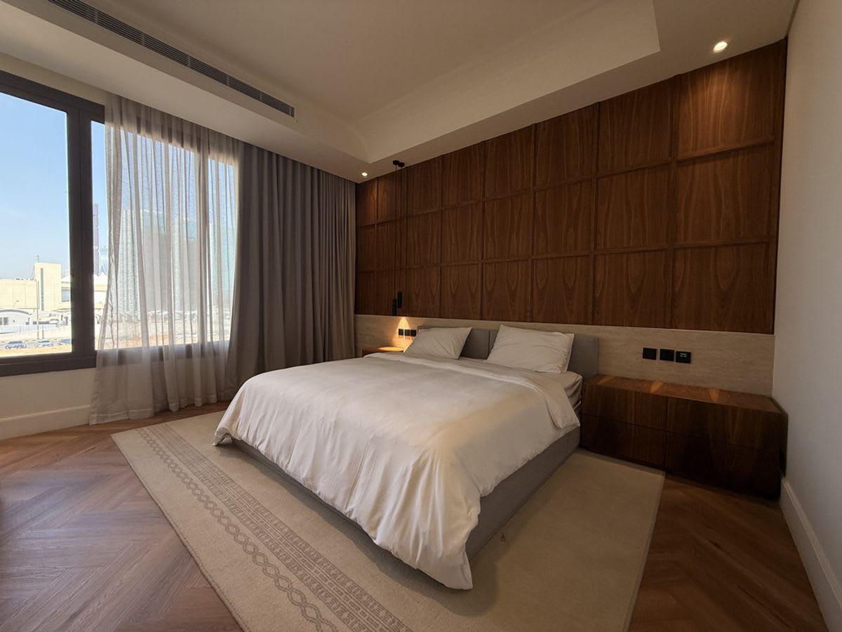 Satel at Tuwaiq Compound